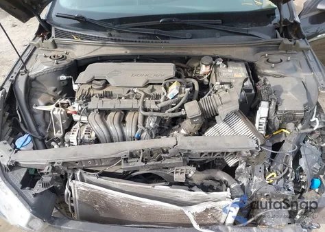 2022 Hyundai Elantra Sel z USA, uszkodzony, nr VIN 5NPLM4AG0NH063758